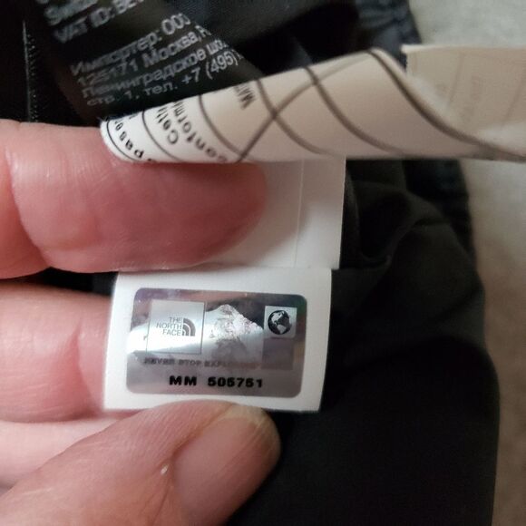 The North Face "Ruka" Long Jacket PrimaLoft size Medium - black quilted puffer - Picture 10 of 13